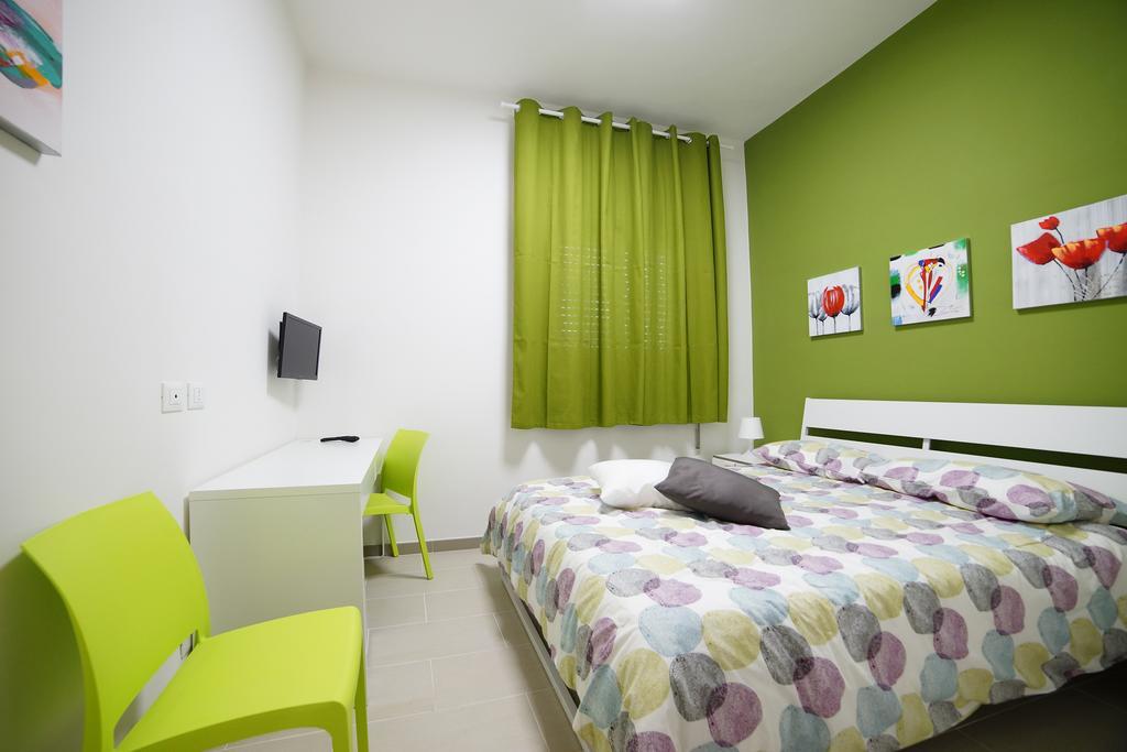 Affittacamere Arcobaleno Trapani Zimmer foto
