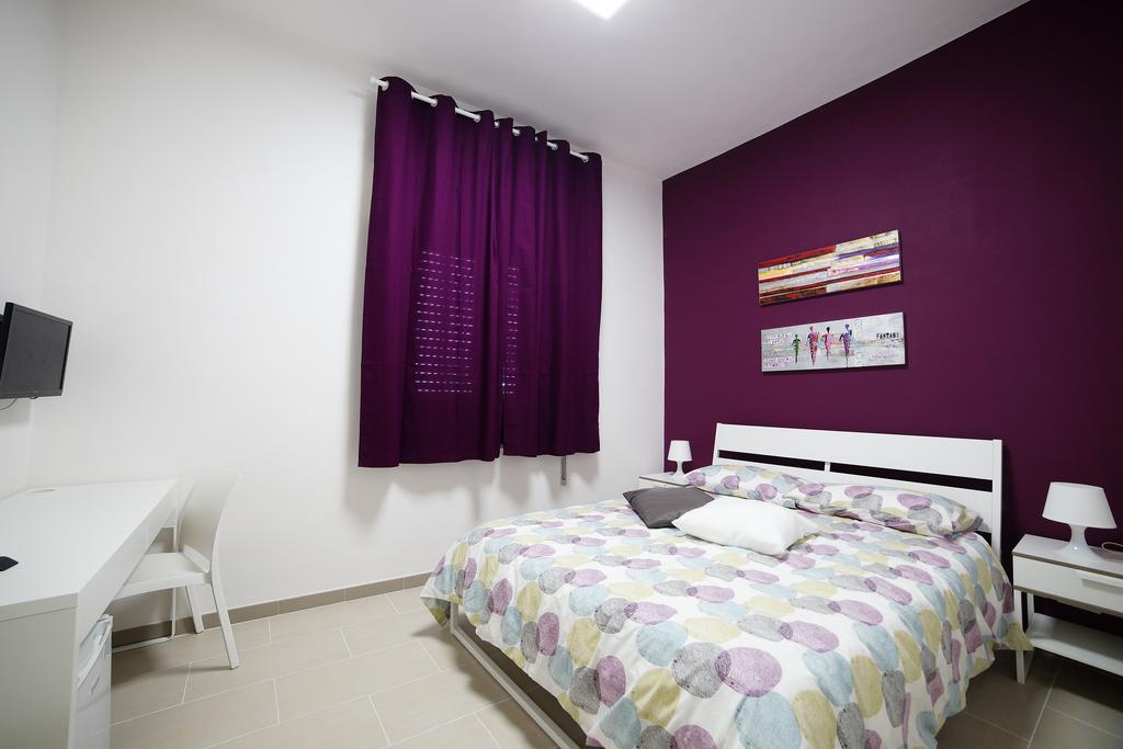 Affittacamere Arcobaleno Trapani Zimmer foto